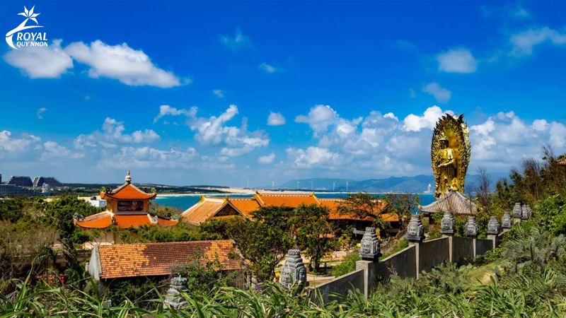 Tượng Hai Thân – Biểu tượng văn hóa tại Quy Nhơn